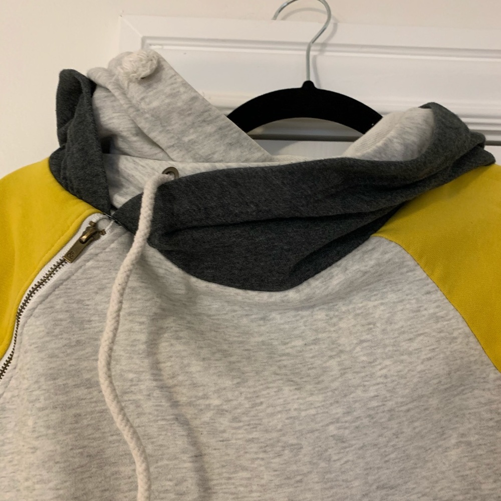 Funky pullover - Picture 3 of 5